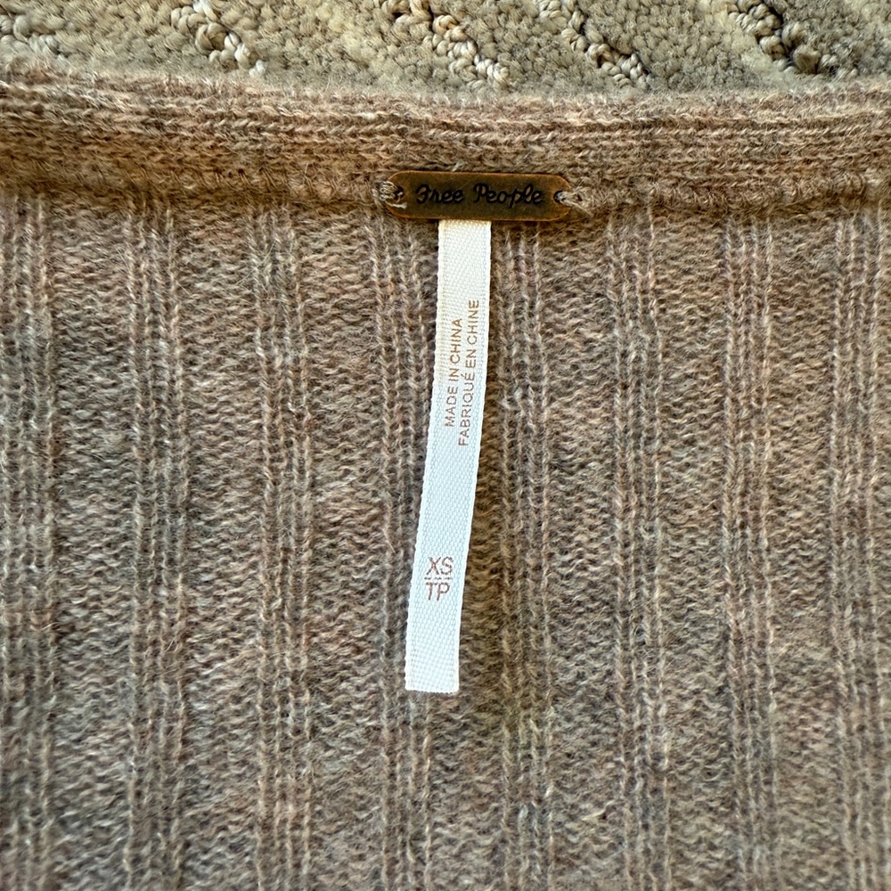 Free People V Neck 100% Cashmere Elias Sweater - Picture 3 of 4
